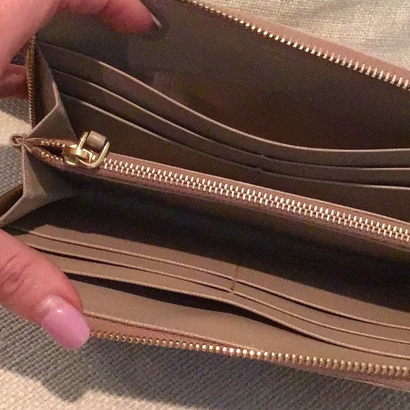 Prada zip around long wallet - Picture 11 of 13